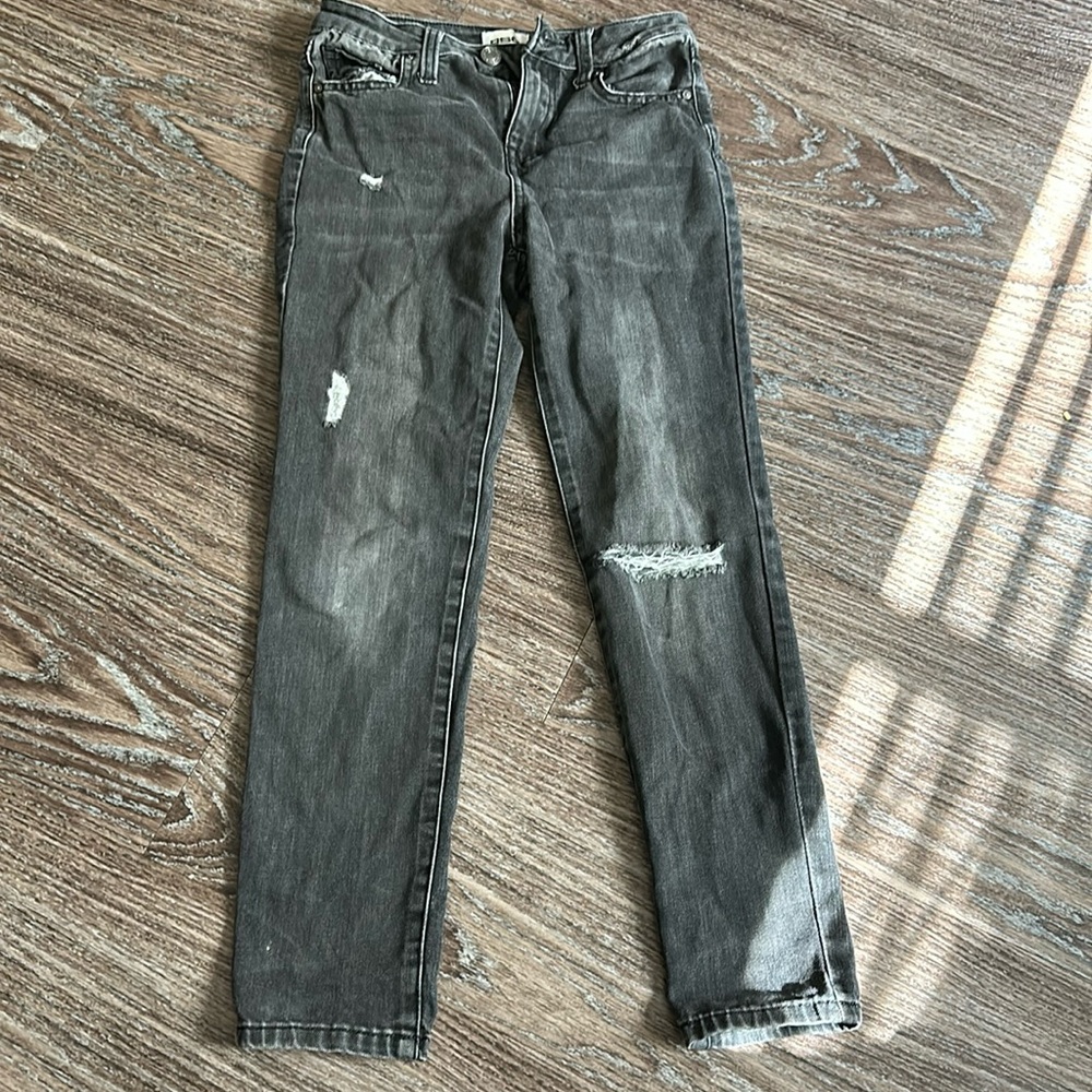RSQ low rise girlfriend style jeans size 8.